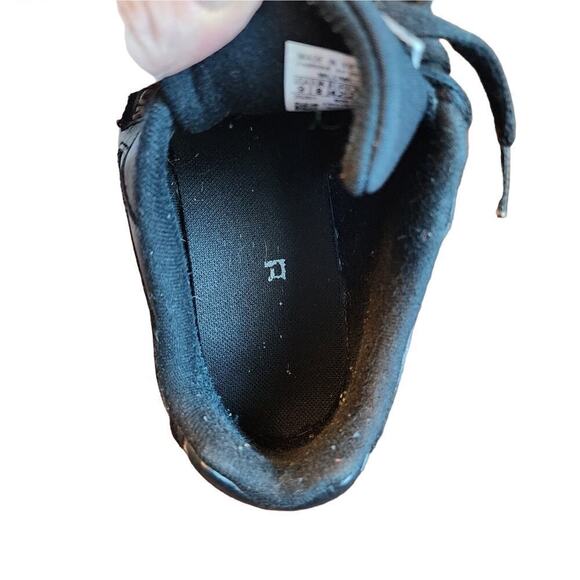 Reebok Classic Sneakers - 9 - Picture 11 of 13